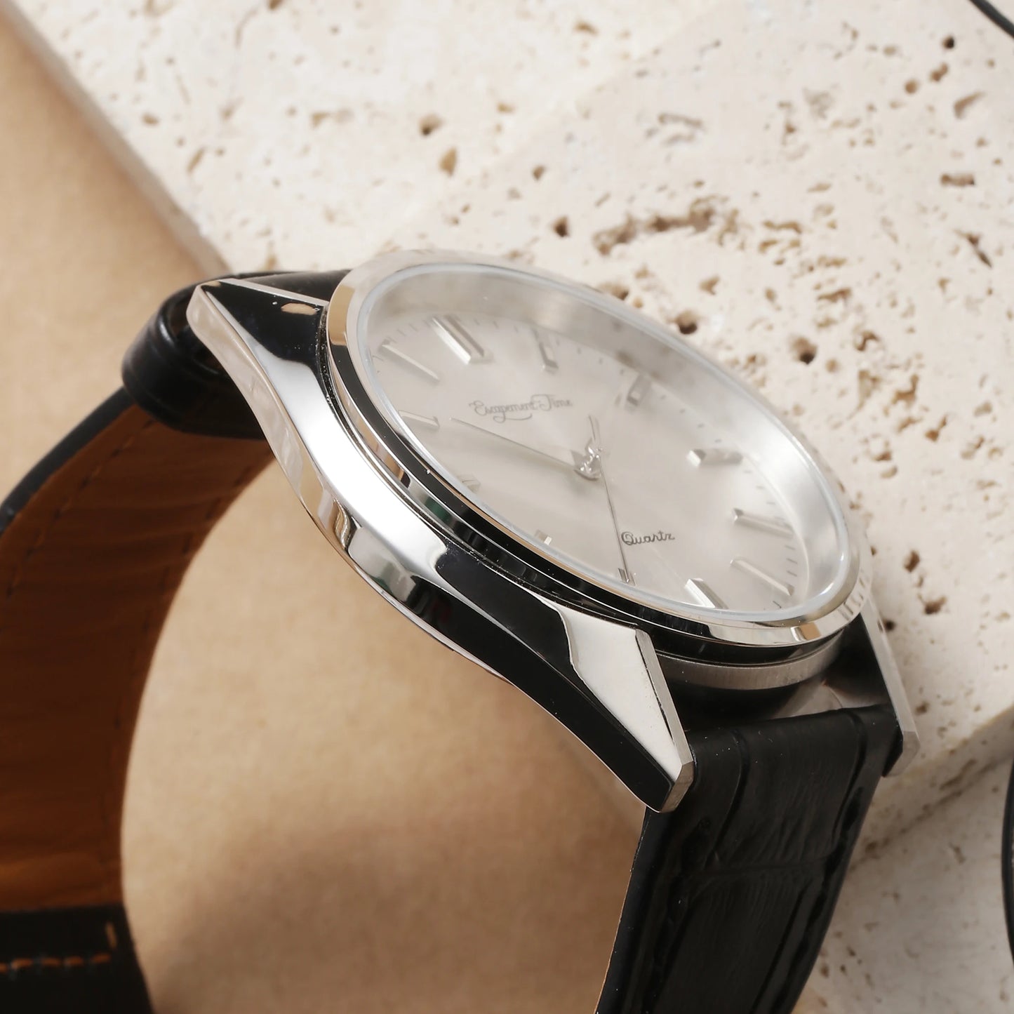 Montre à quartz 40mm, boîtier VH31, traitement thermique manuel