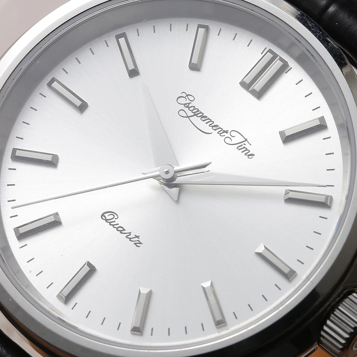 Montre à quartz 40mm, boîtier VH31, traitement thermique manuel